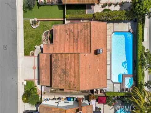 25  Bennington  , Irvine, CA