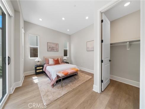 271  Merit  , Irvine, CA