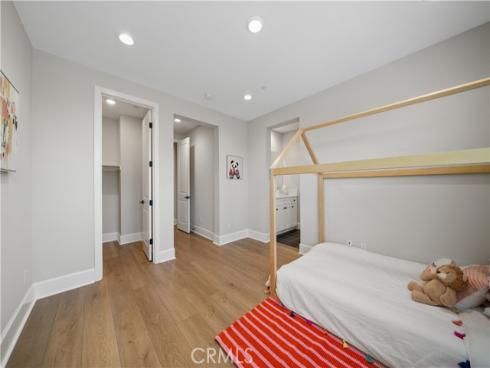 271  Merit  , Irvine, CA