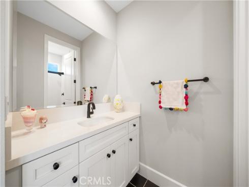 271  Merit  , Irvine, CA