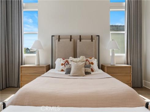 271  Merit  , Irvine, CA