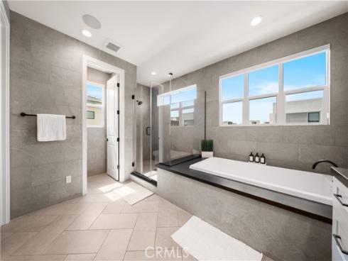 271  Merit  , Irvine, CA