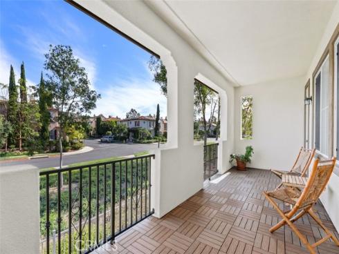 195  Lockford  , Irvine, CA