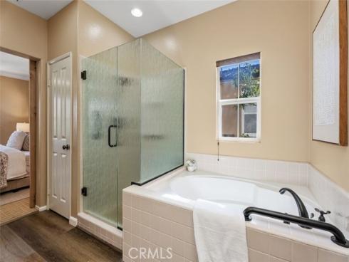 195  Lockford  , Irvine, CA