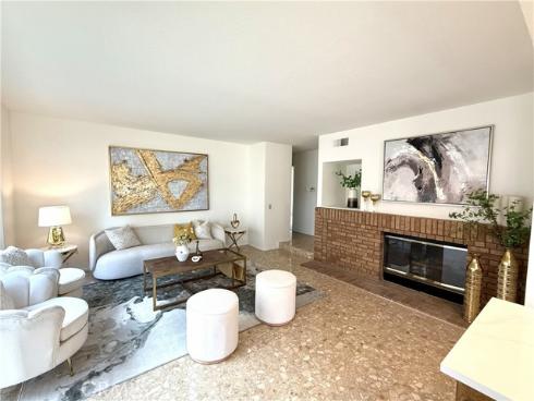 18  Decente  , Irvine, CA