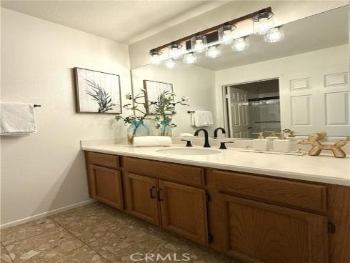 18  Decente  , Irvine, CA