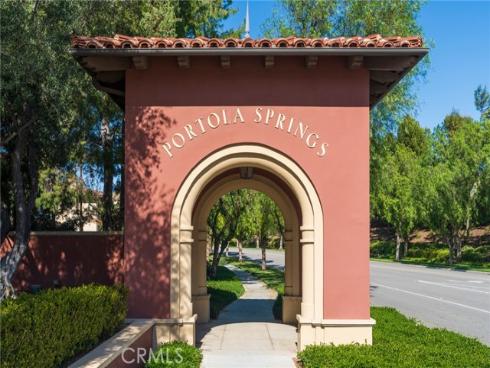 88  Capricorn  , Irvine, CA