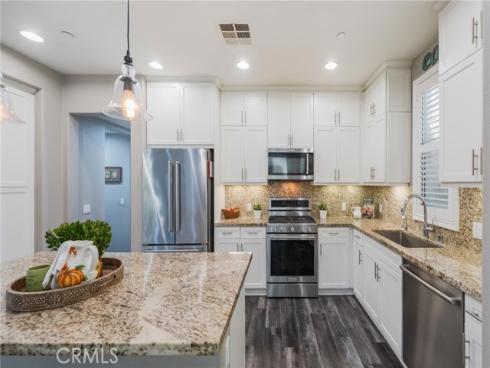 88  Capricorn  , Irvine, CA