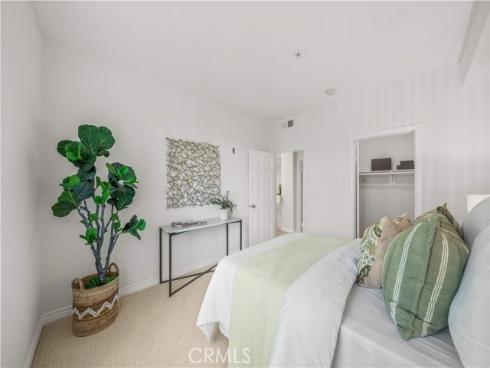 2233  Martin  204 , Irvine, CA