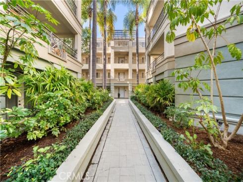 2233  Martin  204 , Irvine, CA