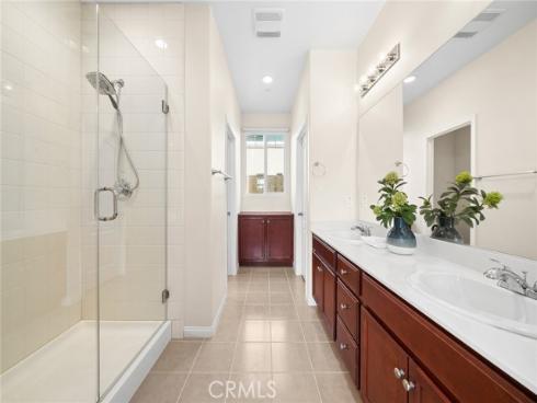 101  Newington  , Irvine, CA