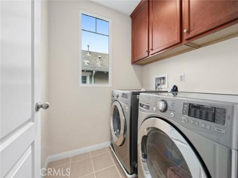 101  Newington  , Irvine, CA