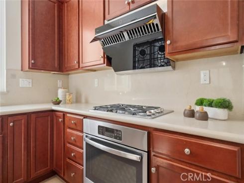 101  Newington  , Irvine, CA