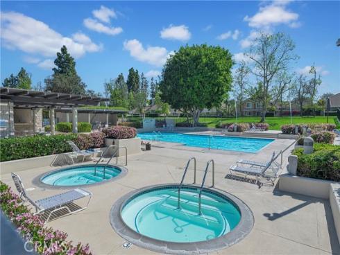 94  Smokestone  , Irvine, CA