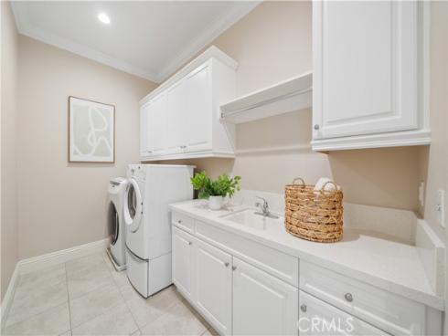 57  Kite  , Irvine, CA