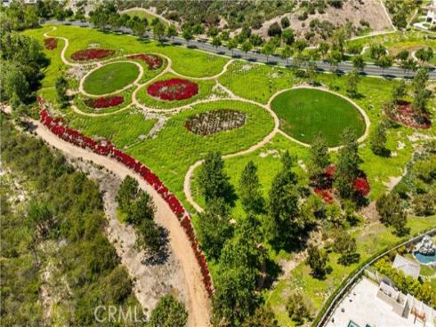 57  Kite  , Irvine, CA