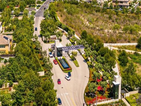 57  Kite  , Irvine, CA