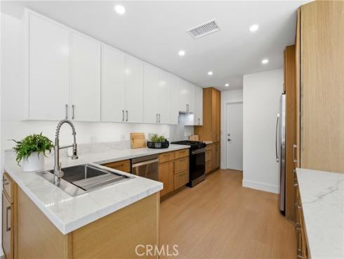 41  Seton Rd  , Irvine, CA