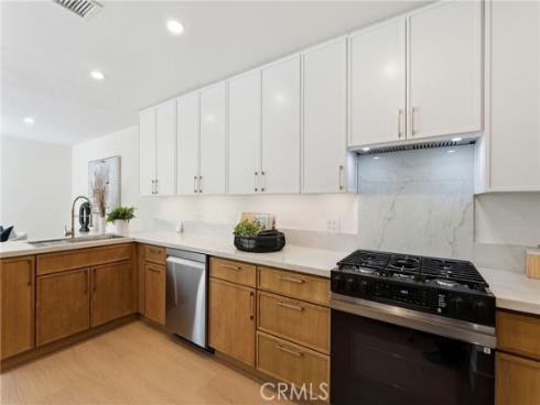 41  Seton Rd  , Irvine, CA