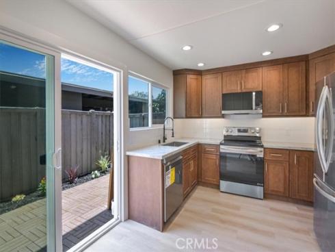 229  Springview  , Irvine, CA