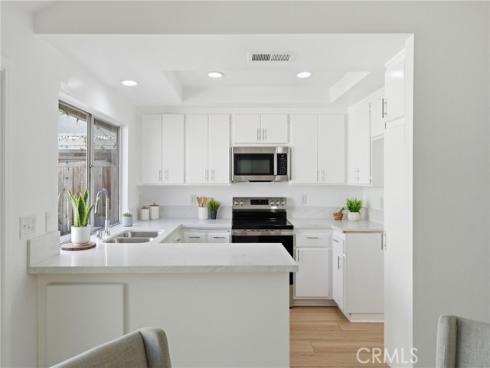 3  Wintergreen  , Irvine, CA