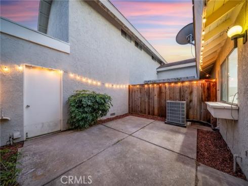 3  Wintergreen  , Irvine, CA