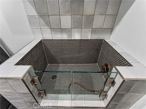 45  Morena  , Irvine, CA