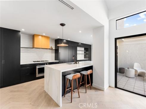 45  Morena  , Irvine, CA