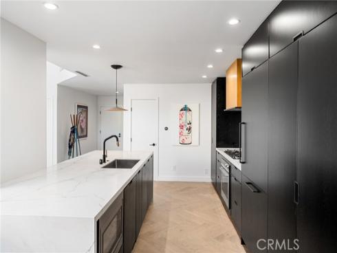 45  Morena  , Irvine, CA