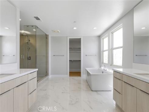 140  Creation  , Irvine, CA