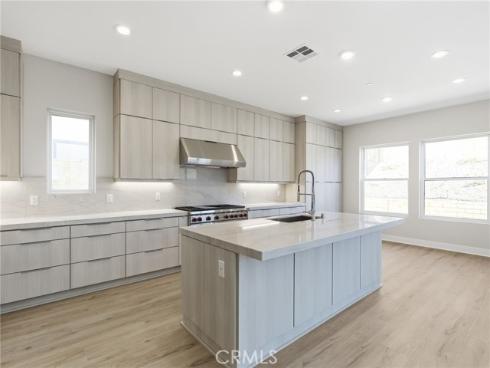 140  Creation  , Irvine, CA