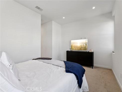 337  Placemark  , Irvine, CA