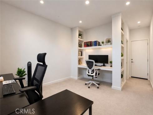 337  Placemark  , Irvine, CA