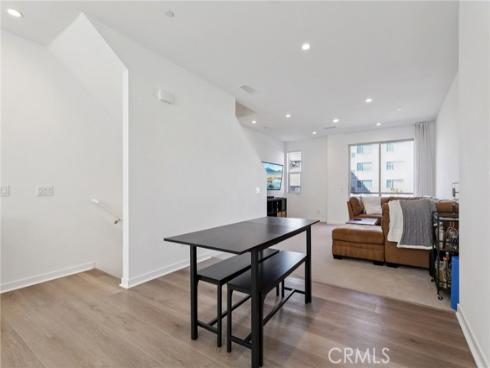 337  Placemark  , Irvine, CA