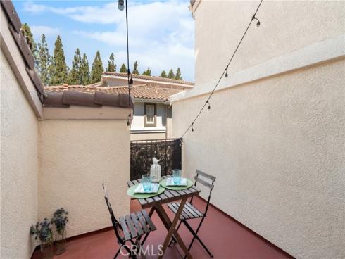 311  Falcon Creek  , Irvine, CA