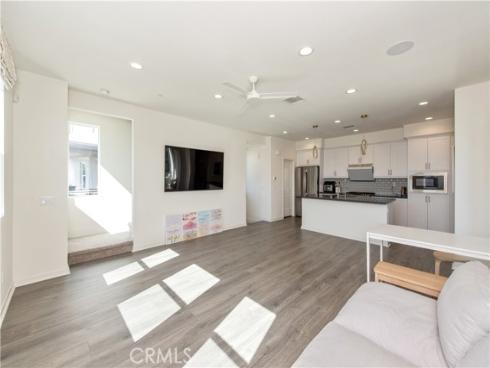 131  Mirth  , Irvine, CA