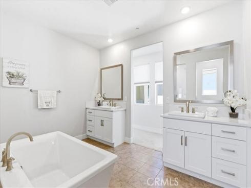 138  Chorus  , Irvine, CA