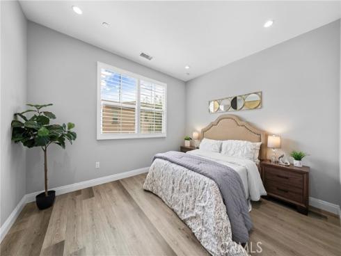 202  Bishop Landing  , Irvine, CA