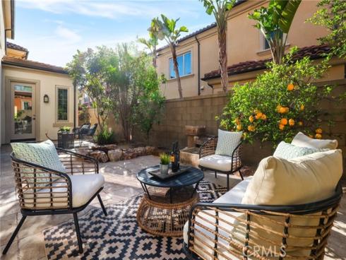 79  Thornapple  , Irvine, CA