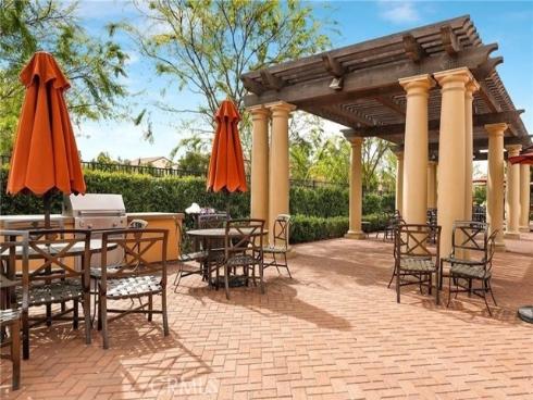 79  Thornapple  , Irvine, CA