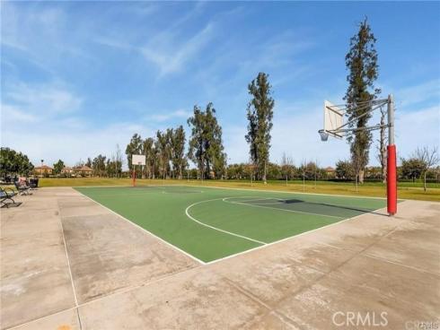 79  Thornapple  , Irvine, CA