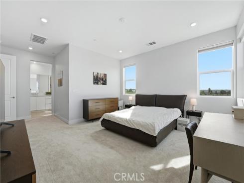 458  Loon  , Irvine, CA