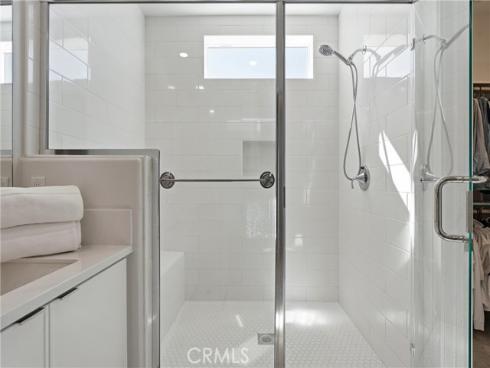 458  Loon  , Irvine, CA