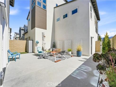 458  Loon  , Irvine, CA