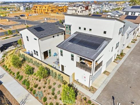 458  Loon  , Irvine, CA