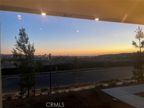 458  Loon  , Irvine, CA