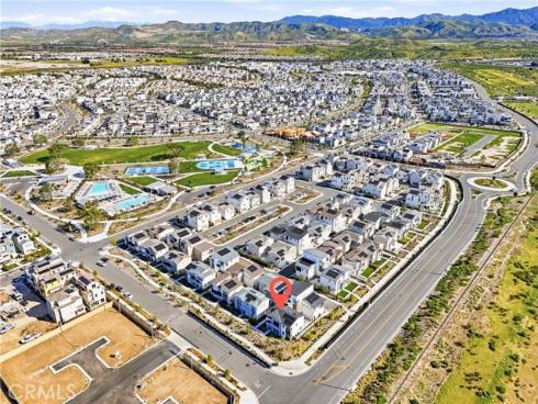 458  Loon  , Irvine, CA