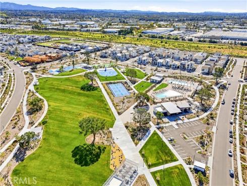 458  Loon  , Irvine, CA