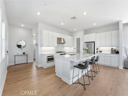 458  Loon  , Irvine, CA