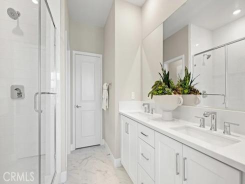 832  Sonia  , Irvine, CA